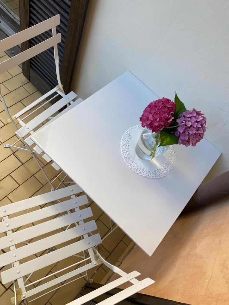 مبيت وإفطار إيزِيو Il Giardino Segreto الغرفة الصورة
