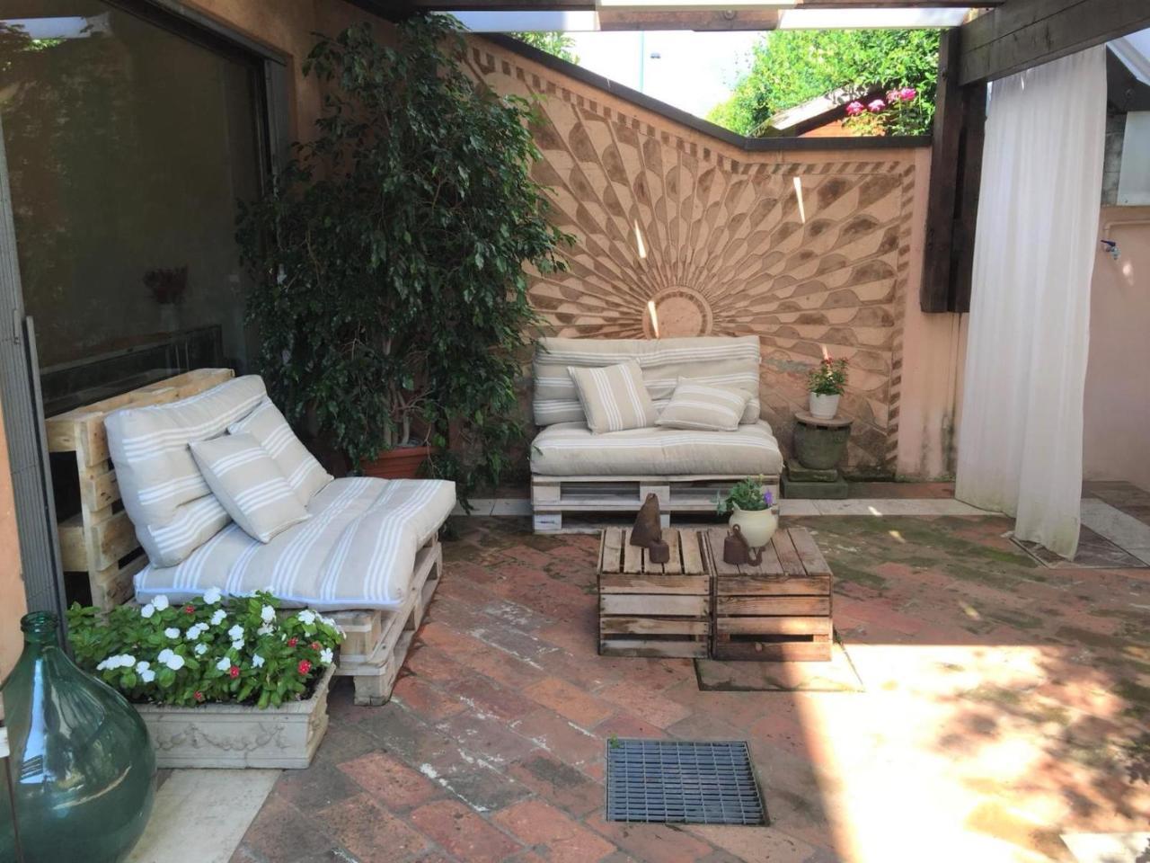 مبيت وإفطار إيزِيو Il Giardino Segreto المظهر الخارجي الصورة