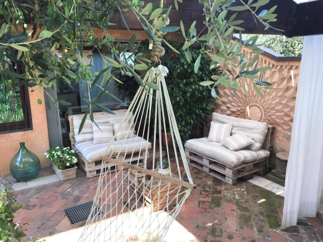 مبيت وإفطار إيزِيو Il Giardino Segreto المظهر الخارجي الصورة