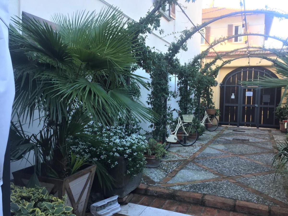 مبيت وإفطار إيزِيو Il Giardino Segreto المظهر الخارجي الصورة