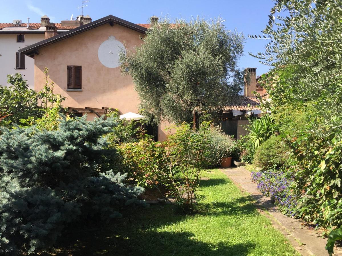 مبيت وإفطار إيزِيو Il Giardino Segreto المظهر الخارجي الصورة